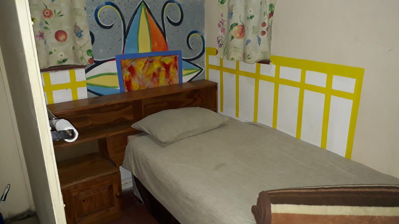 Paljas Backpackers Hotel Potchefstroom Buitenkant foto