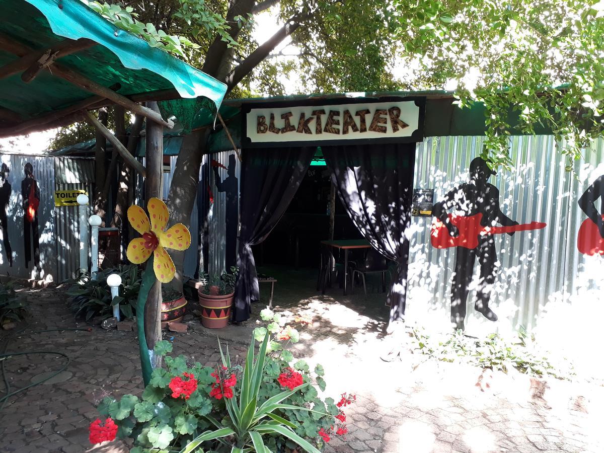 Paljas Backpackers Hotel Potchefstroom Buitenkant foto